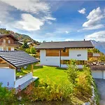 Axaari - View & Sunny 10 Pers Chalet *