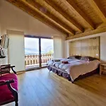 Axaari - View & Sunny 10 Pers Chalet *