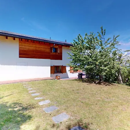 Axaari - View&sunny 10 Pers Chalet