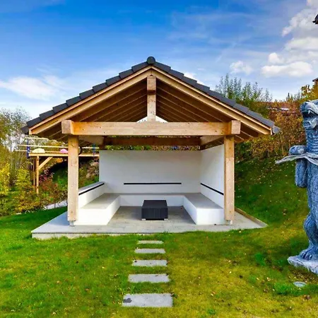 Chalet Axaari - View&sunny 10 Pers